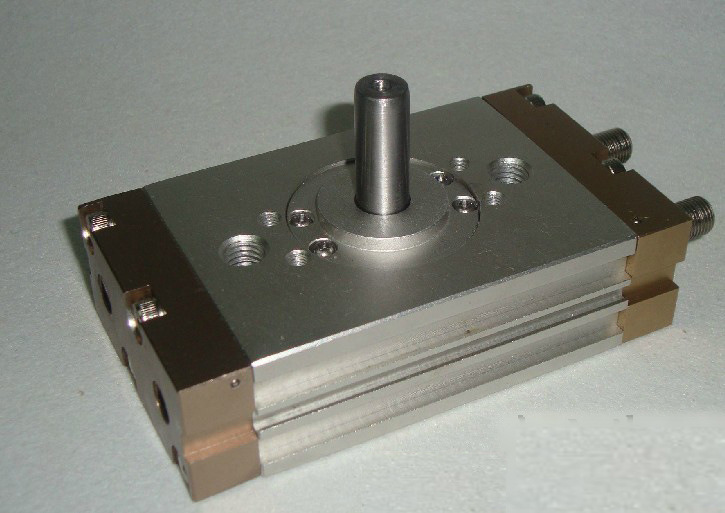 薄型摆动气缸（齿轮齿条式）CRQ2系列(Φ10-Φ40)Thin oscillating cylinder